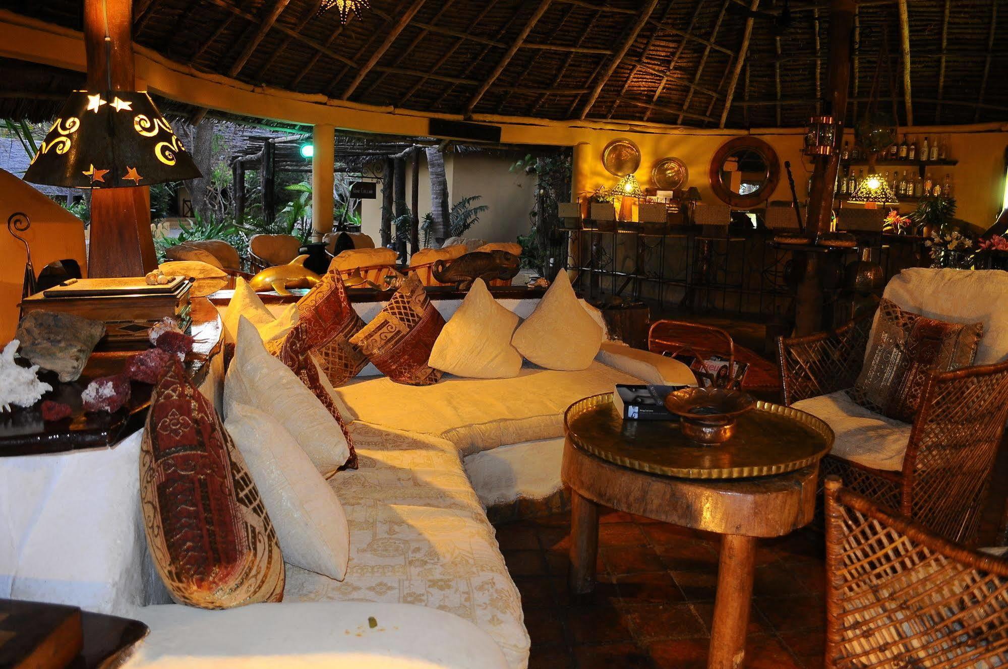 Kinasi Lodge Utende Zewnętrze zdjęcie