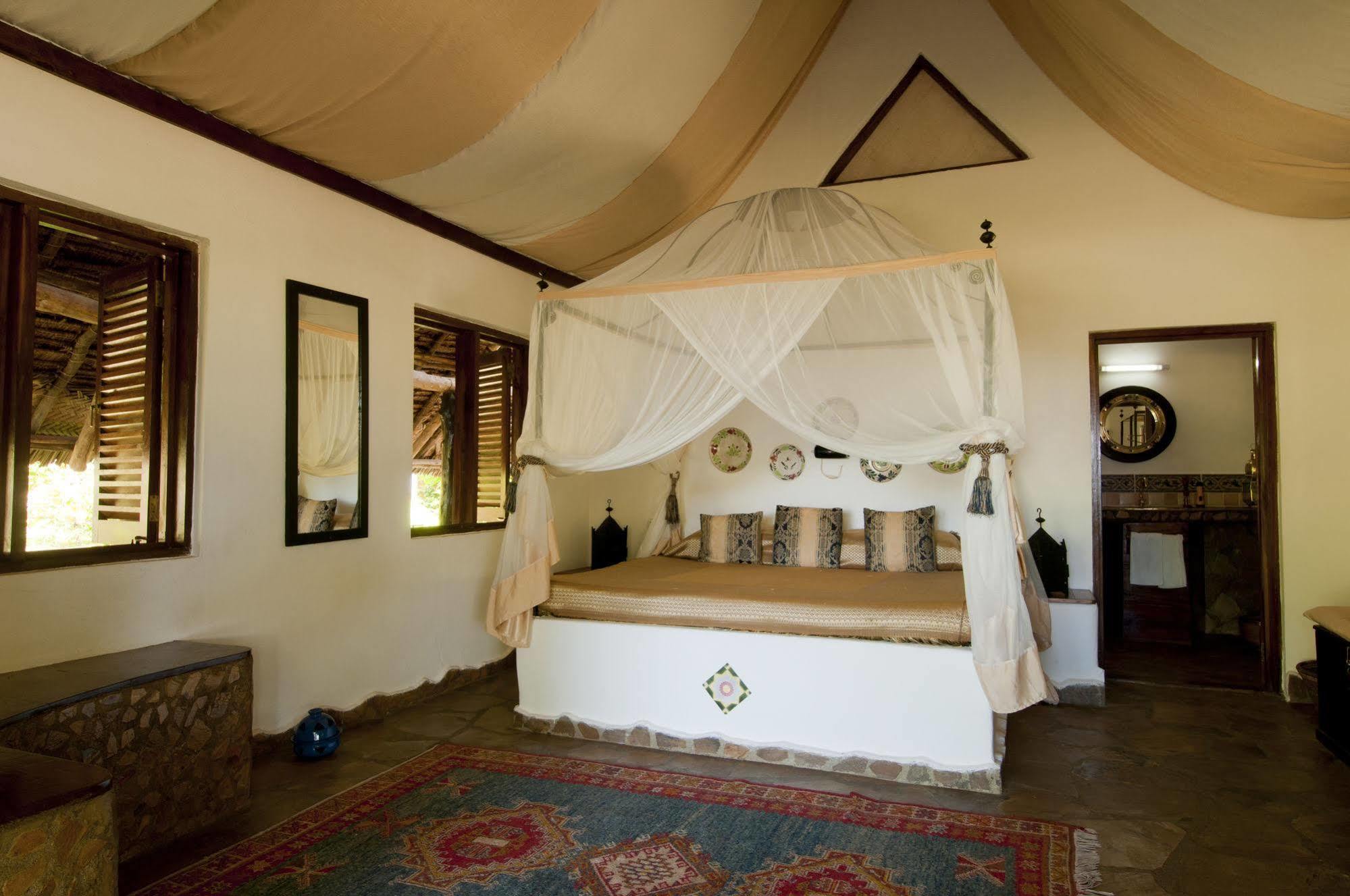 Kinasi Lodge Utende Zewnętrze zdjęcie